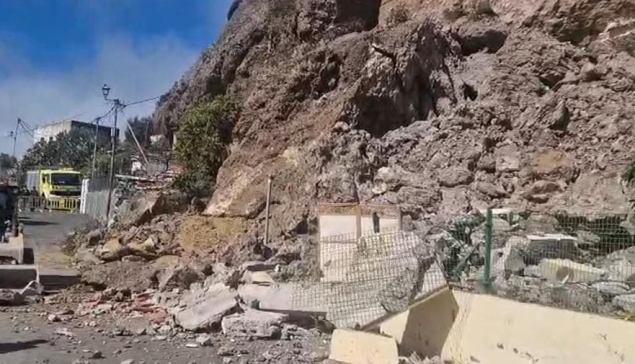 Kleine lawine veroorzaakt in Artenara slechts materiële schade